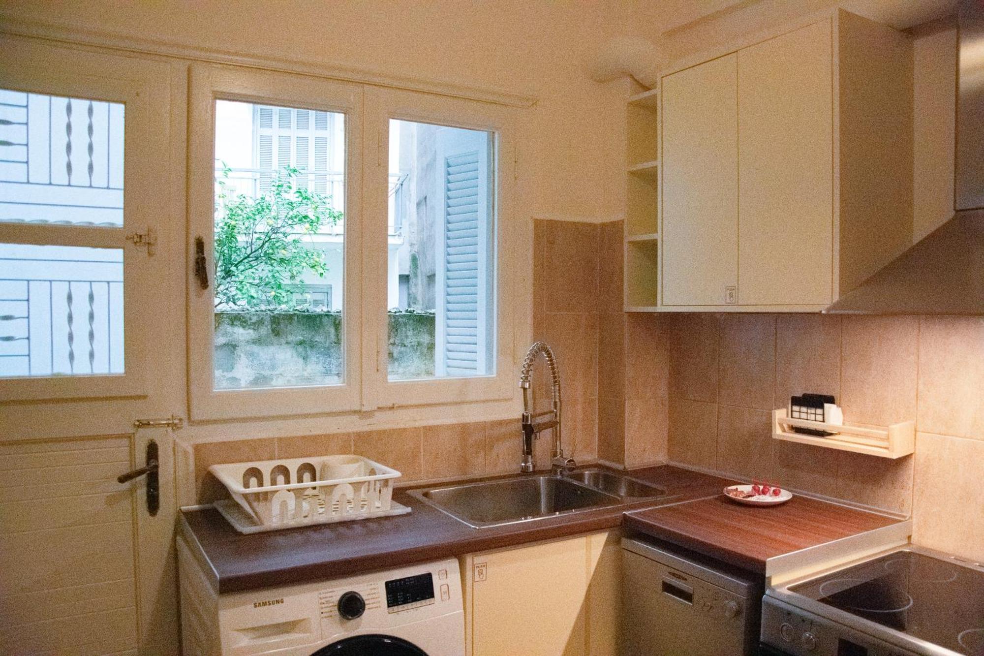 Spacious Modern Apartment In Pagkrati Афіни Екстер'єр фото